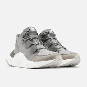 NWT Sorel Kinetic Renegade Caribou women’s boot sneaker color quarry sea salt